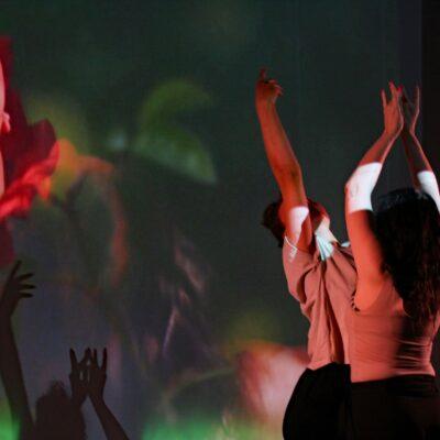 by Tanz-Station Barmer Bahnhof