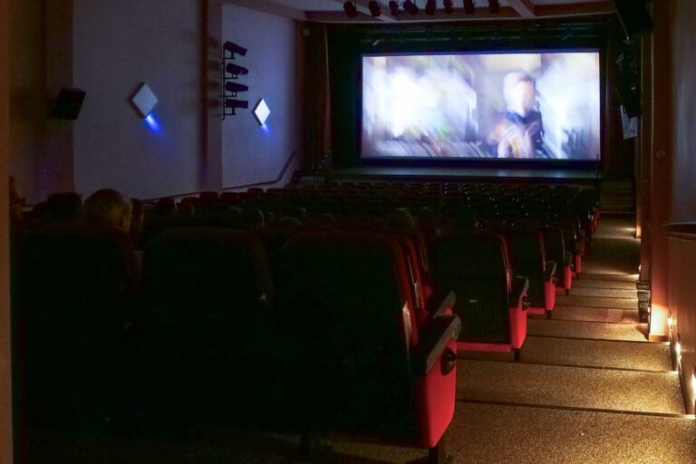 Foto Cinema Saal dunkel